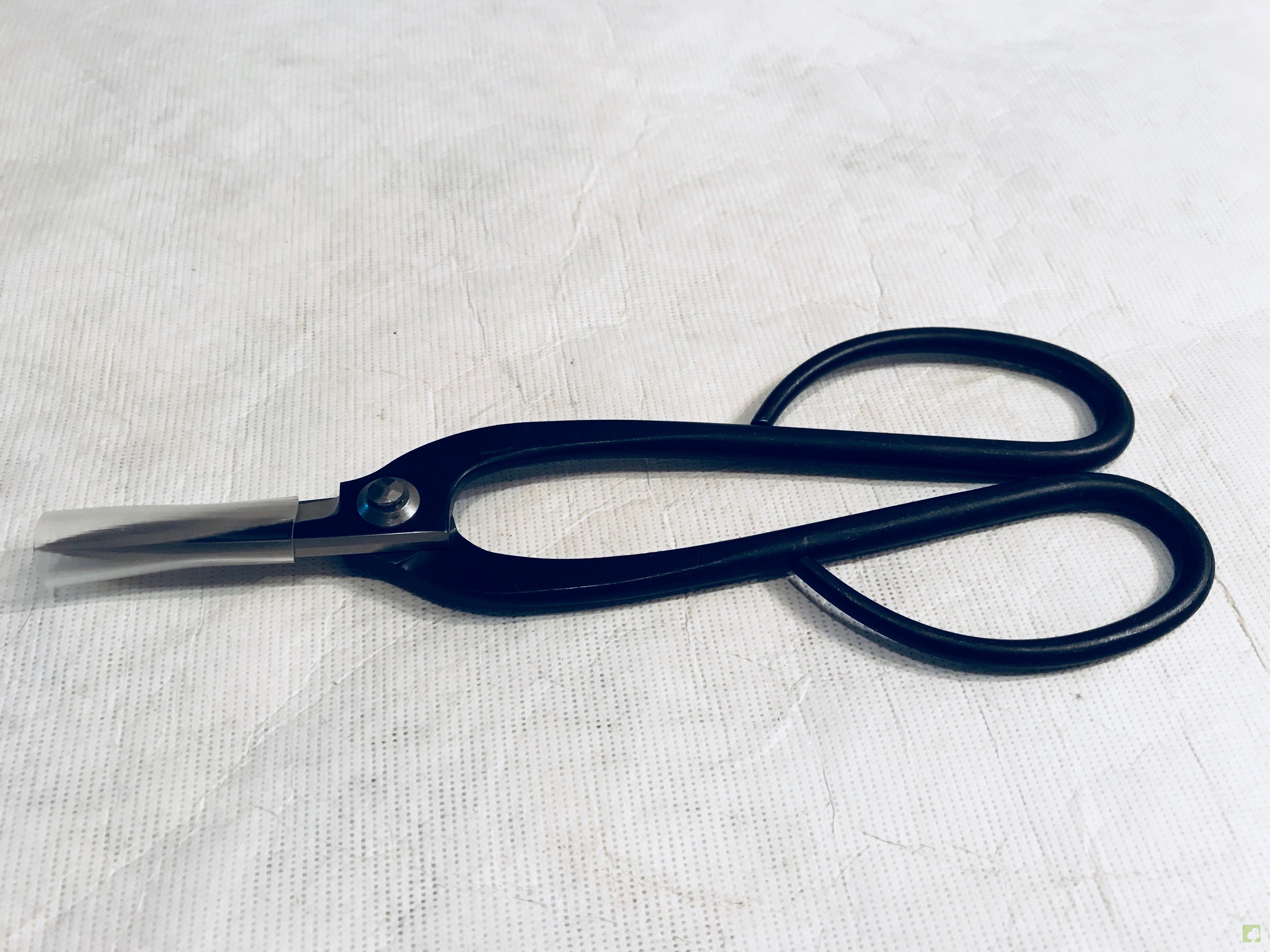 RYUGA TIJERAS MEDIANAS 201MM RYUGA TIJERAS MEDIANAS 201MM